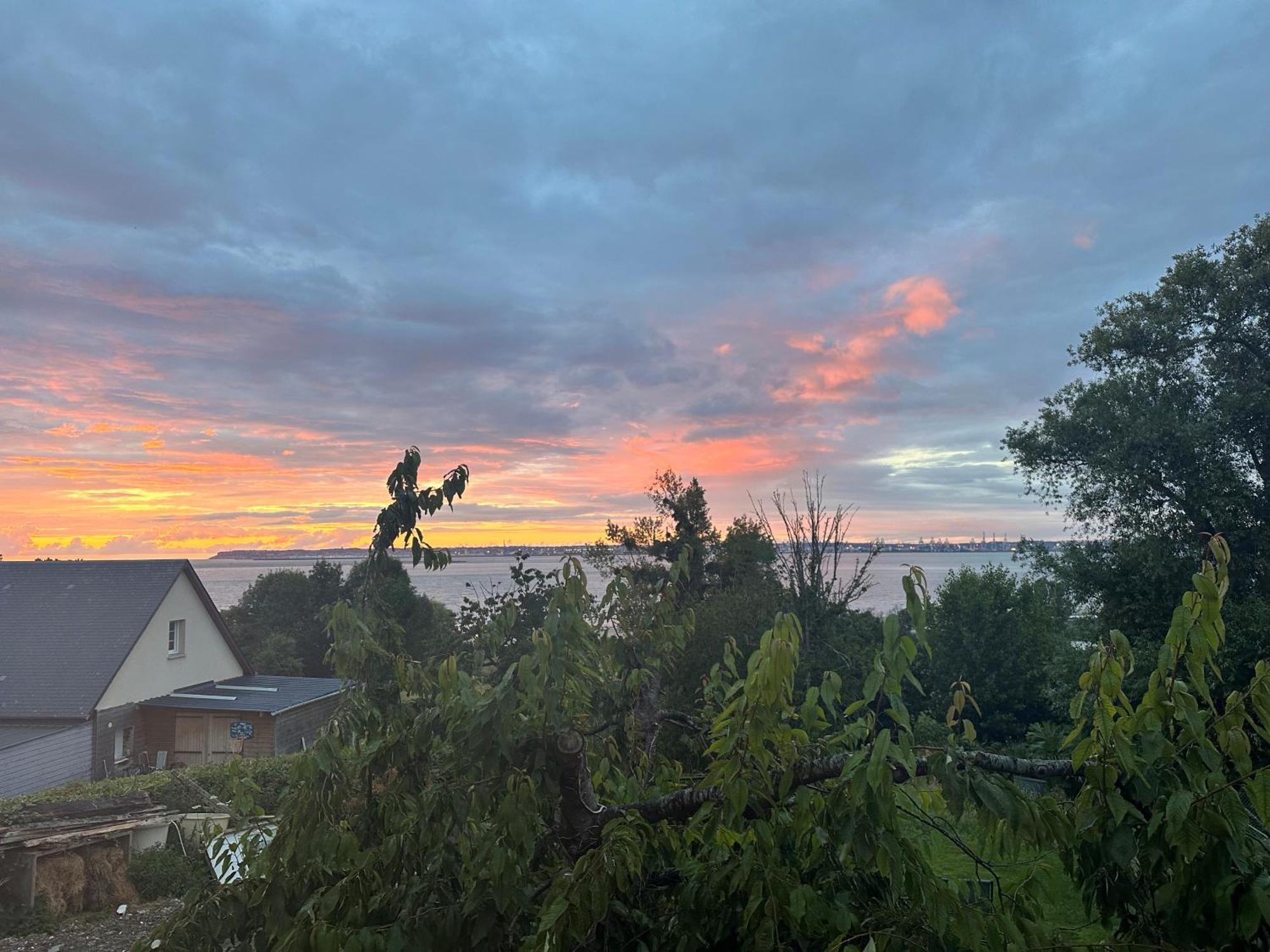 Gites De La Baie D'Honfleur Cricquebœuf Εξωτερικό φωτογραφία